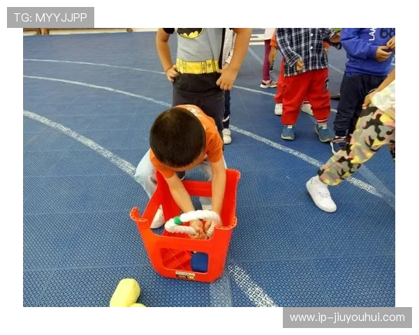 新安中学足球课：激发学生潜力 培养团队协作精神与运动技能